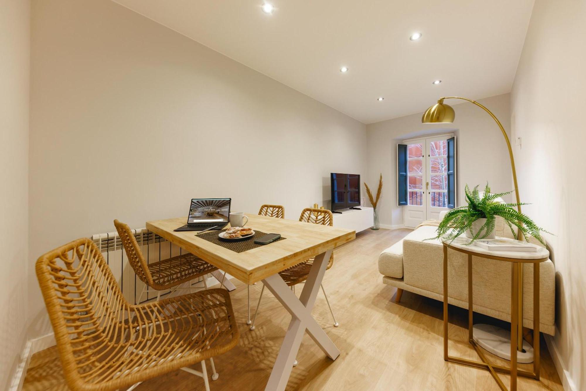 Bravissimo Apartaments Mora 4 Girona Quarto foto